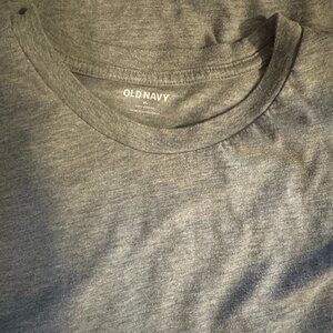 Old Navy Soft-Washed Light Gray T-Shirt | XL